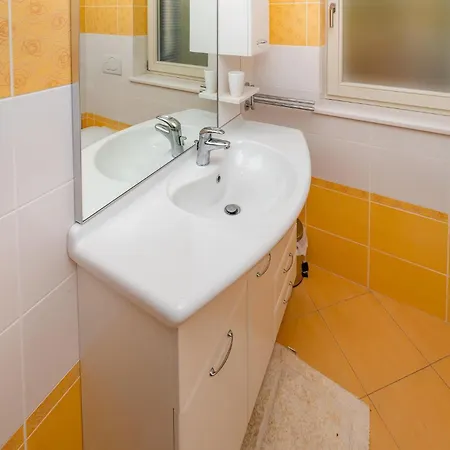3 Bedroom Cozy In
