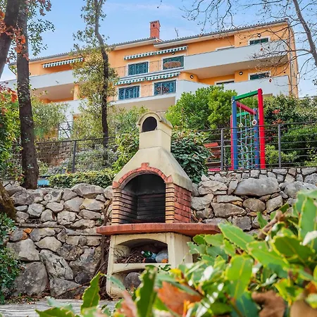 Apartment 3 Bedroom Cozy In Moscenicka Draga
